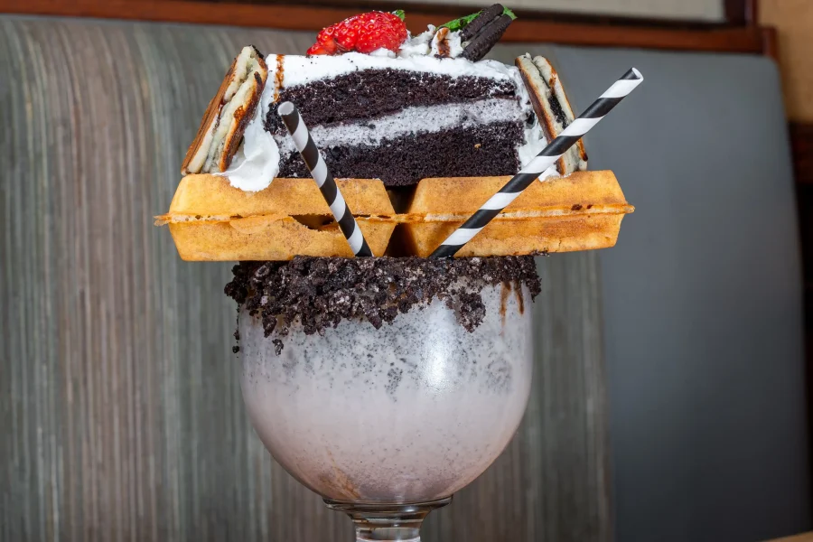 Epic Oreo Shake 1 (1)